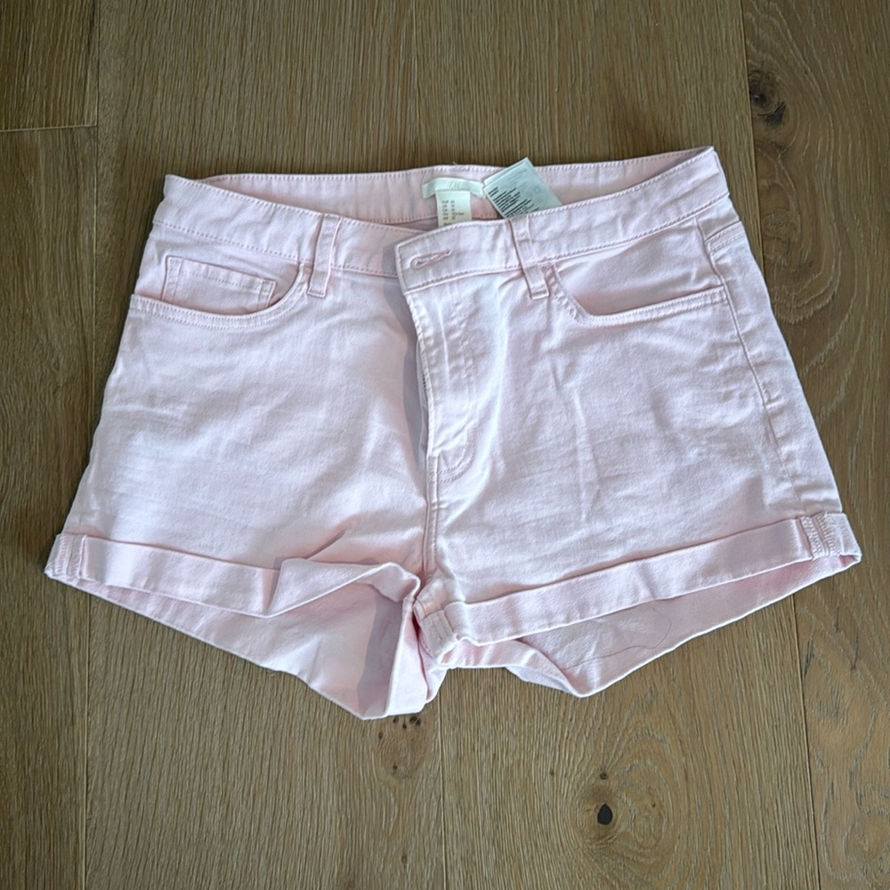 H&M pink shorts
